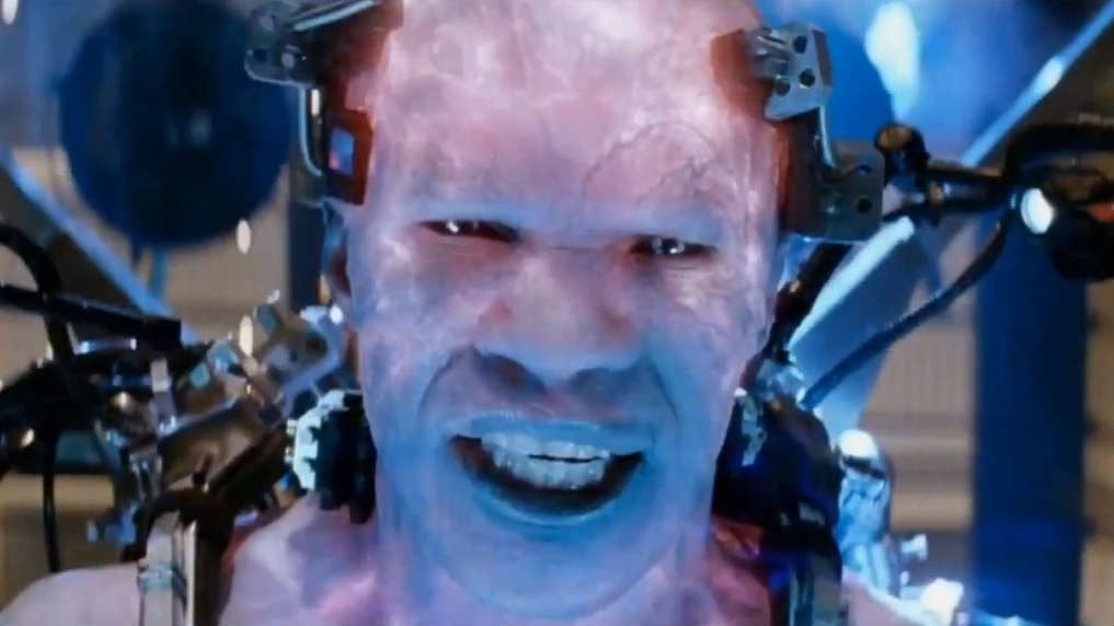 Jamie Foxx as Electro in The Amazing Spider-Man 2 - HeadStuff.org