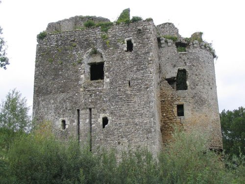 Machecoul Castle, France, French history, Gilles de Rais, evil, the monster of Brittany, occult - HeadStuff.org
