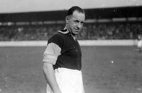 Sydney Puddefoot, world record transfer fee, £5000, Falkirk, West Ham, centre forward, bought by the fans, broke transfer record, 1922 - HeadStuff.org
