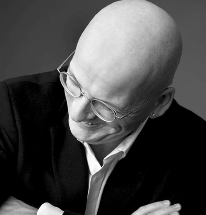 Roddy Doyle, best books of 2014, writers pick the best books of the year, famous irish writers favourite books, HeadStuff.org