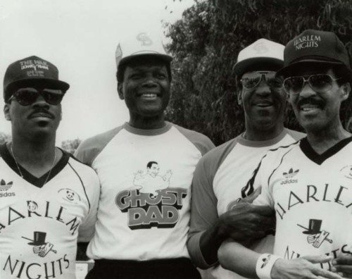 From left to right: Eddie Murphy, Sidney Poitier, Bill Cosby and Richard Pryor in what might be the coolest photograph ever - HeadStuff.org