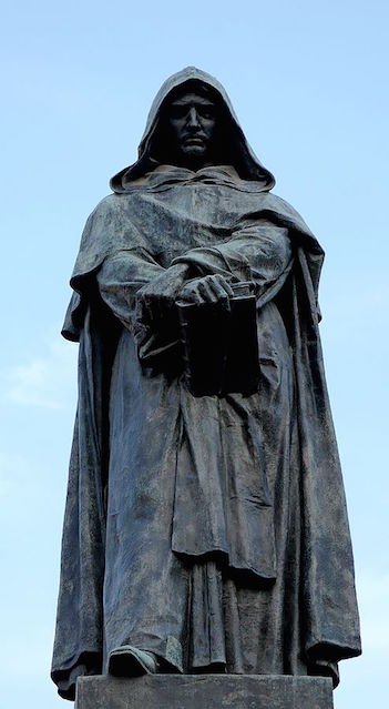 Giordano Bruno heretic statue Campo de' Fiori - Headstuff.org