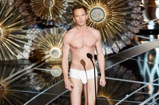 Neil Patrick Harris Oscars 2015 Underpants - HeadStuff.org