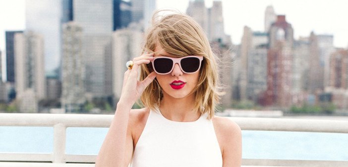 Taylor Swift -Headstuff.org