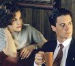 Crop of a photo of Sherilyn Fenn and Kyle MacLachlan - headstuff.org