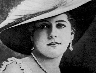 Photograph of Margeet Zell, "Mata Hari" - headstuff.org