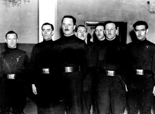 Photo of members of the British Union of Fascists in the 1930s, including Oswald Mosely and William Joyce - headstuff.org