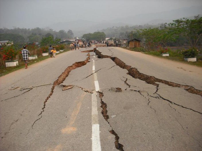 Myanmar earthquake split road