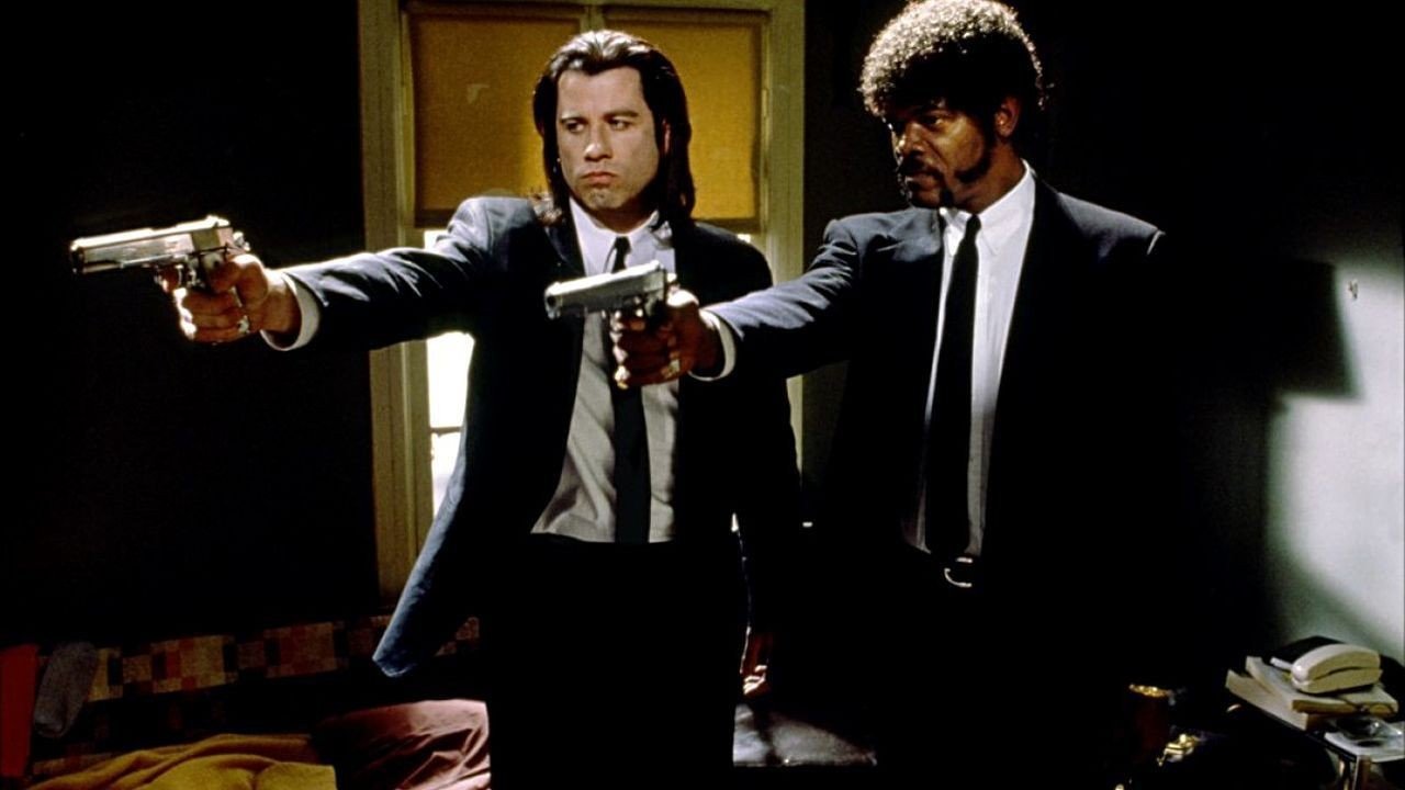 John Travolta and Samuel L. Jackson in Pulp Fiction - HeadStuff.org