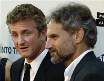 Sean Penn and Jon Krakauer - Headstuff.org