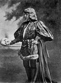 Sarah Bernhardt as Hamlet - headstuff.org