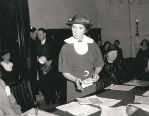 Margaret Sanger testifying to Congress - headstuff.org