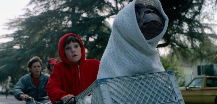 E.T. The Extra Terrestrial released in June 1982. - HeadStuff.org