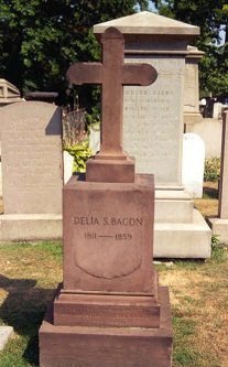 Delia Bacon's grave - headstuff.org