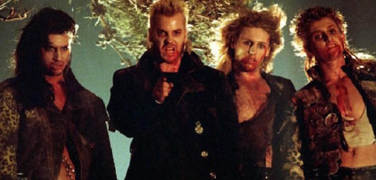 Kiefer Sutherland and the other vampires in The Lost Boys - headstuff.org