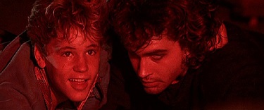 Corey Haim and Jason Patric in The Lost Boys - headstuff.org