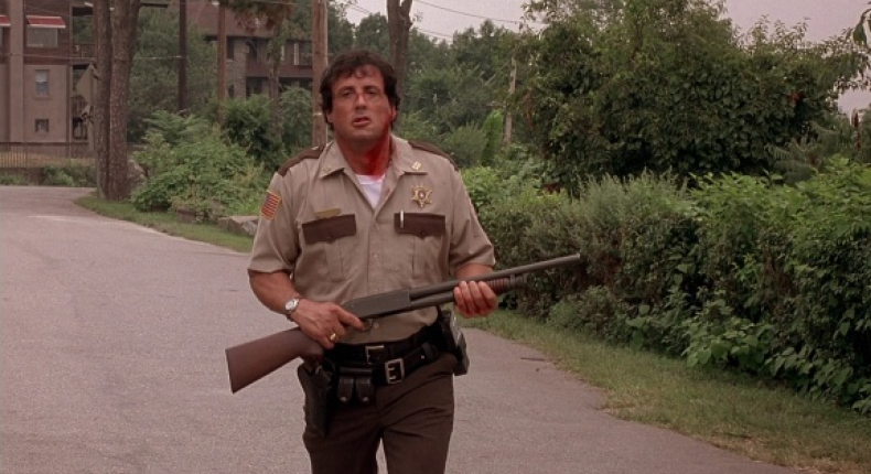 Stallone in the finale of Cop Land. - HeadStuff.org