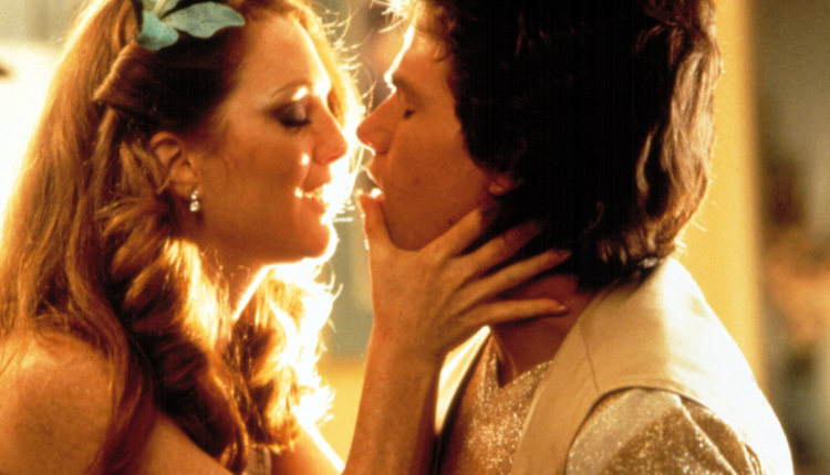 Julianne Moore and Mark Wahlberg in PT Anderson's Boogie Nights. - HeadStuff.org