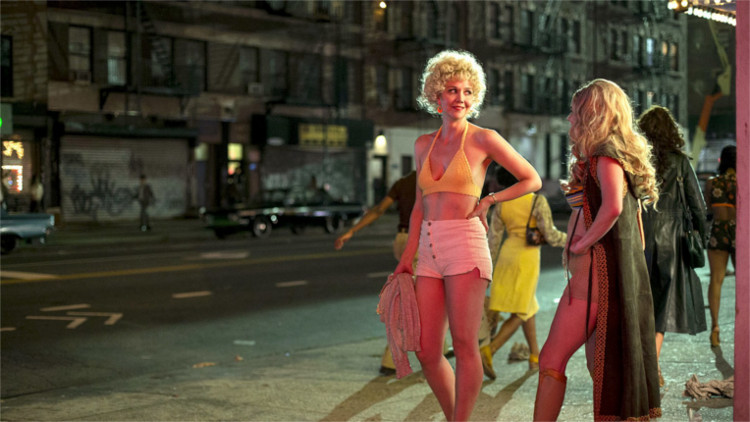 Maggie Gyllenhaal’s Candy in The Deuce - HeadStuff.org