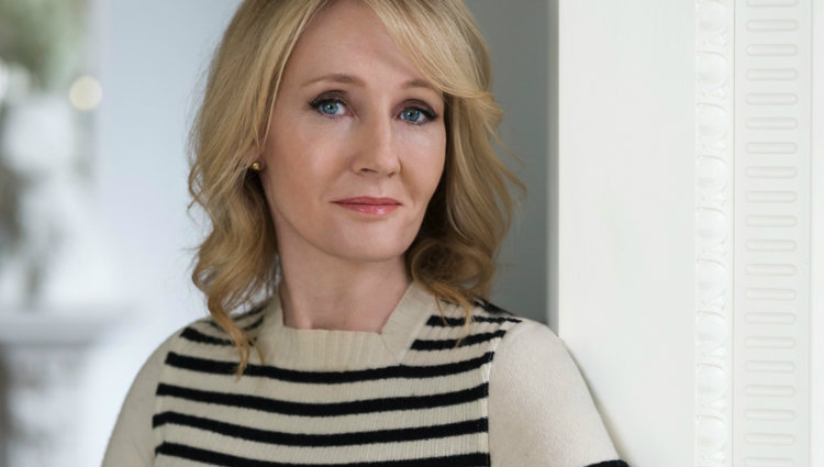 Female author - JK Rowling