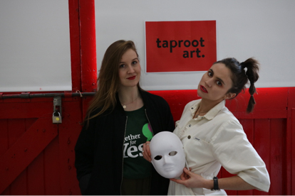 Anna Cosgrave, (left) Founder of Repeal Project, Sophie Murphy (right) Founder of Taproot Art