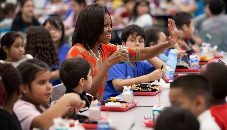 Michelle Obama American Schools - HeadStuff.org