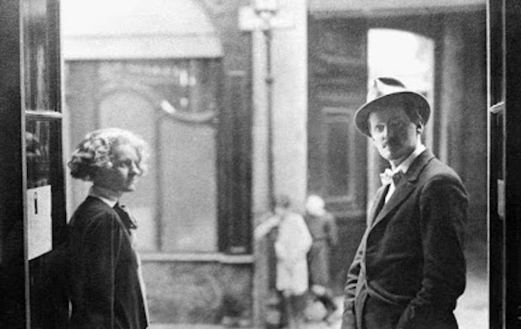 James Joyce and his publisher Sylvia Beach in Paris in the 1920’s - Headstuff