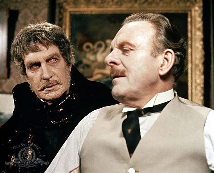 Vincent Price and Terry-Thomas - headstuff.org