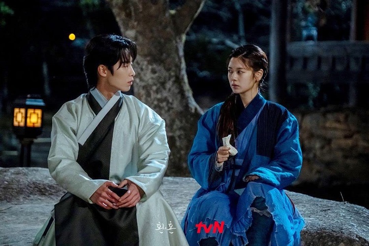Jae-Wook Lee and Jung So-Min in Alchemy of Souls